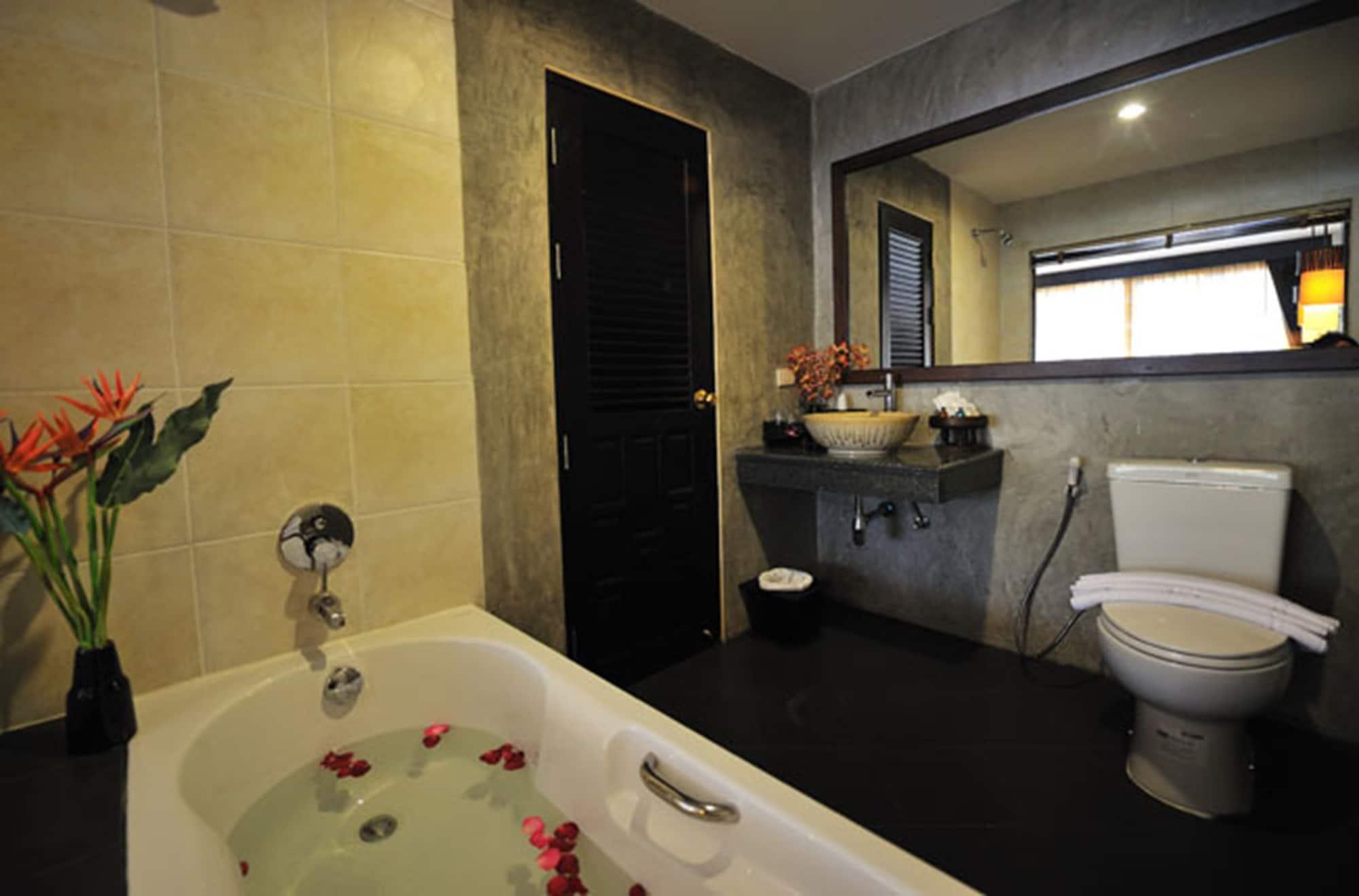 Siralanna Hotel Patong Eksteriør bilde