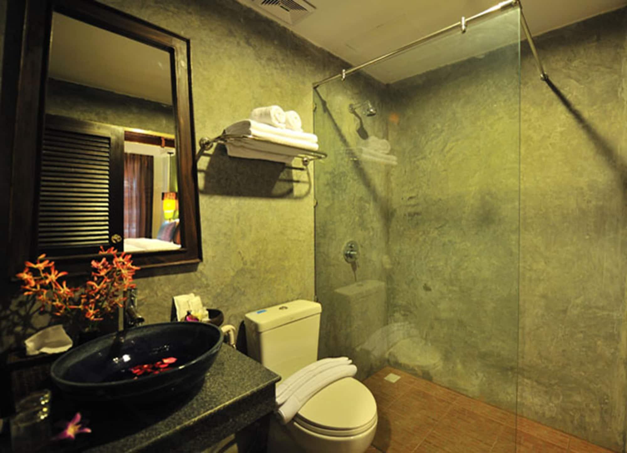 Siralanna Hotel Patong Eksteriør bilde